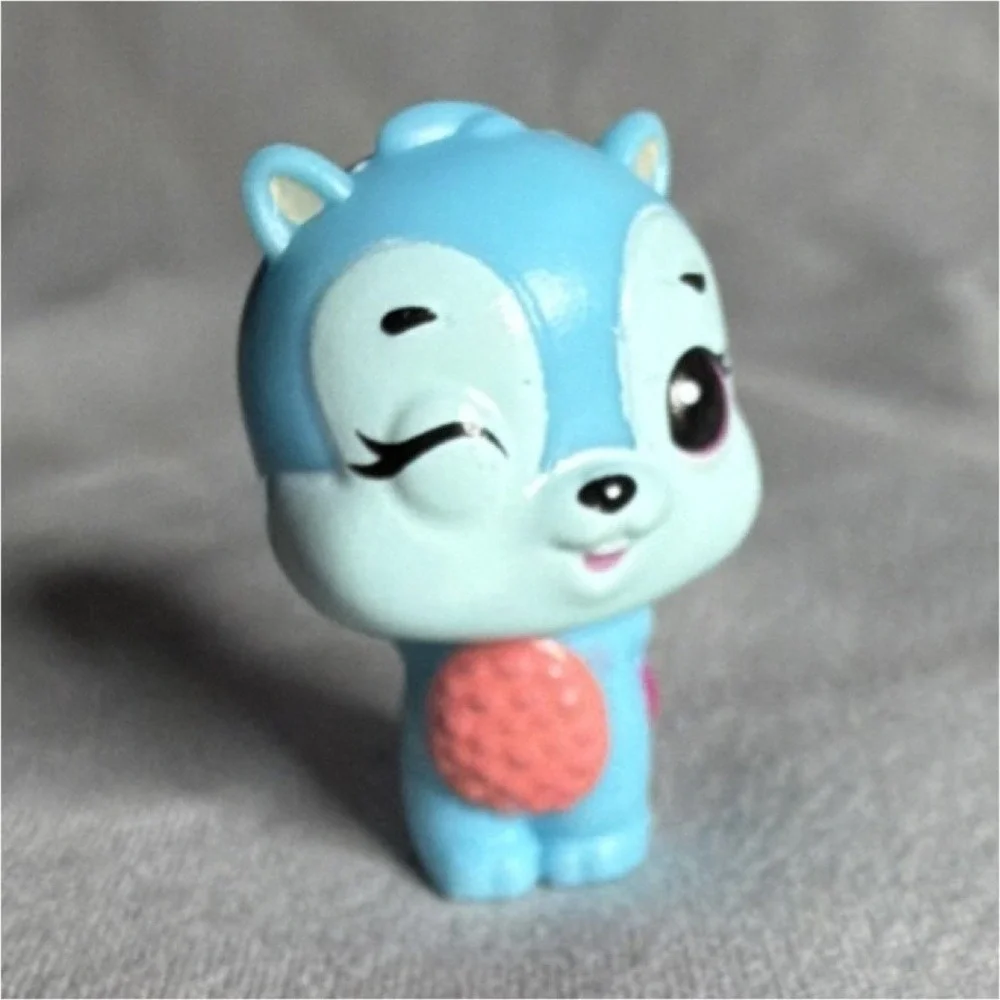 Littlest Pet Shop Squirrel Figure 71127CFT Blue Animal 2019 4-7 Years Age Range